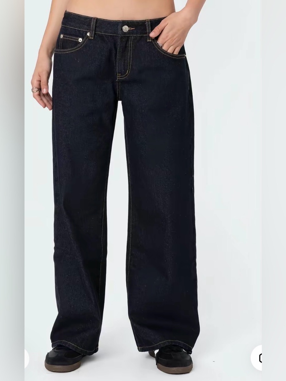 Edikted Petite Raelynn Washed Low Rise Baggy Jeans